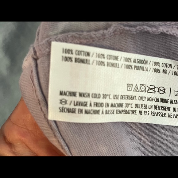 Walt Disney Pictures castle Graphic Tie Dye Tee Sz Large GUC - Picture 6 of 7